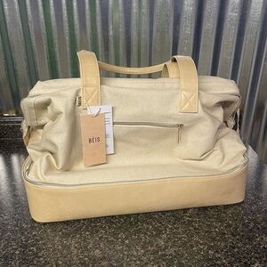 NWT Beis Weekender Bag
